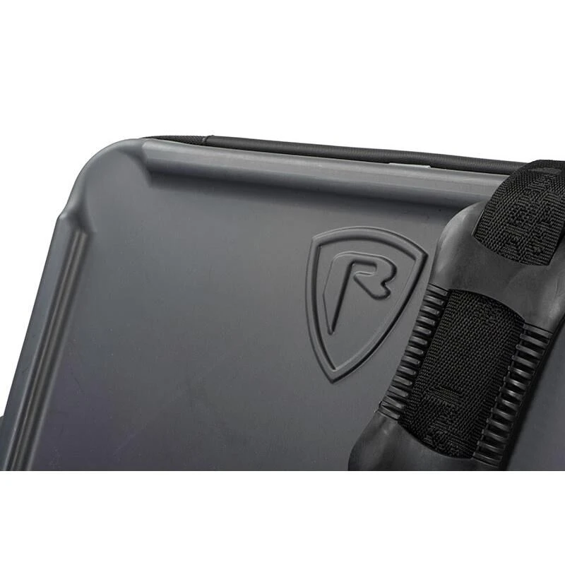 Fox Rage Voyager Medium Camo Welded Bag - Image 3